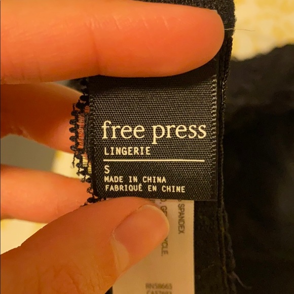 BLACK BRALETTE - Picture 3 of 3